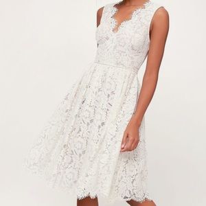 Lulus‎ Lace Love Swept Midi Skater Dress
